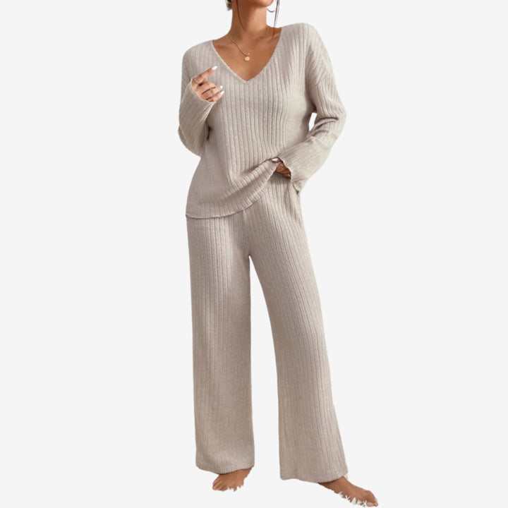 Women’s Ribbed Two-Piece Lounge Set with Long Sleeve Top and Pants