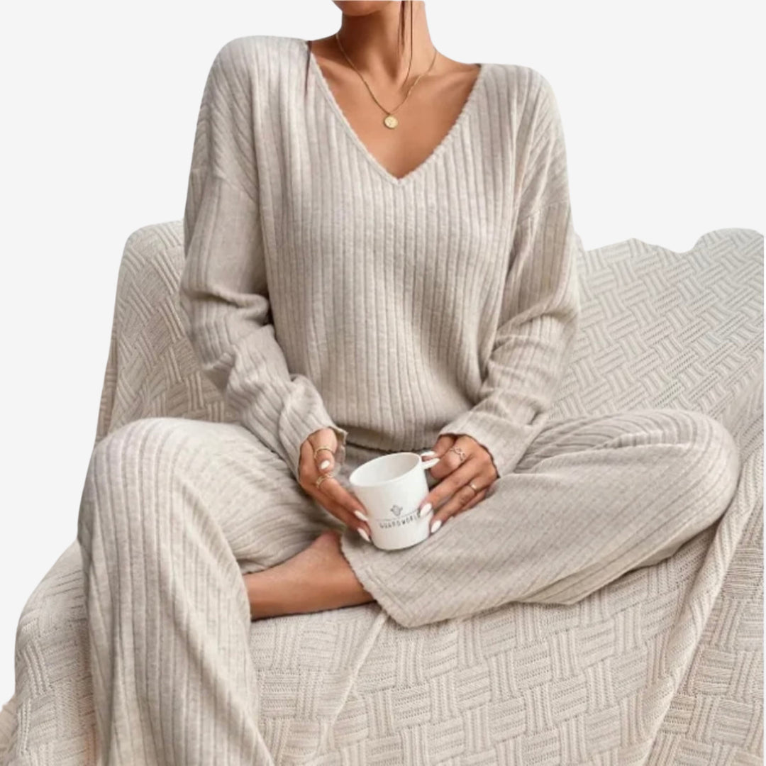 Women’s Ribbed Two-Piece Lounge Set with Long Sleeve Top and Pants