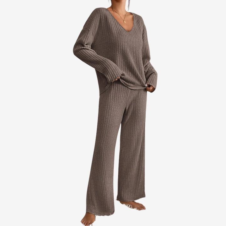 Women’s Ribbed Two-Piece Lounge Set with Long Sleeve Top and Pants