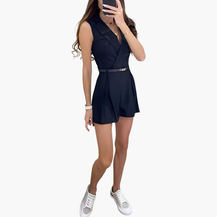 Women’s Sleeveless Jumpsuit with Regular Fit