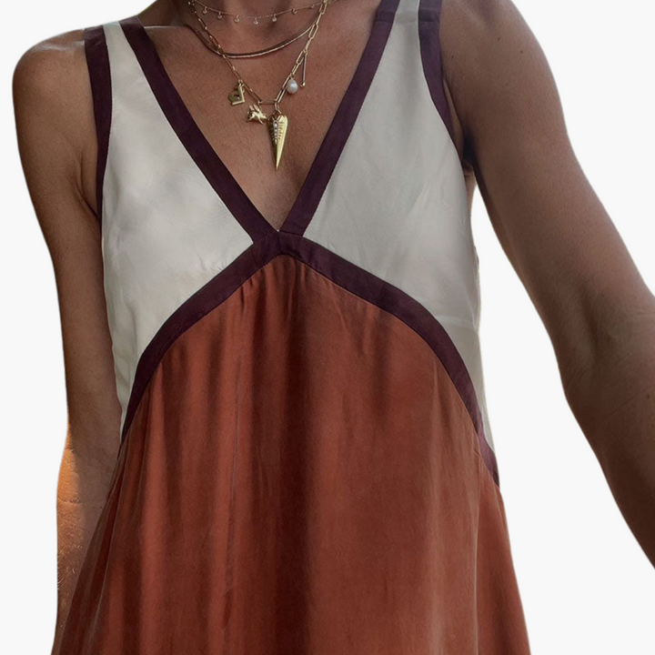 Women’s Maxi Dress with V-Neck and Color-Block Design